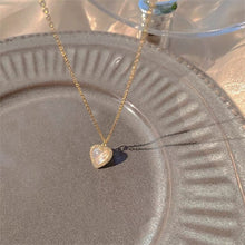 Load image into Gallery viewer, Delicate Heart-Shaped Necklace