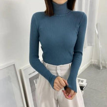 Load image into Gallery viewer, Classic Slim Fit Turtleneck