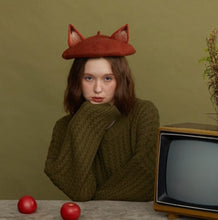 Load image into Gallery viewer, Wild Fox Beret