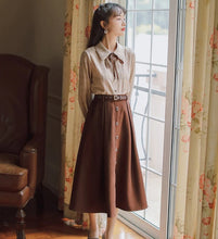 Load image into Gallery viewer, Retro Style A-Line Pleated Skirt With Belt