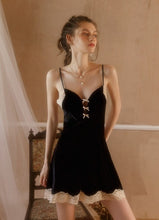 Load image into Gallery viewer, Susan's Velvet Royal Nightgown