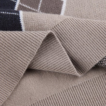 Load image into Gallery viewer, Preppy Vintage Pullover Sweater