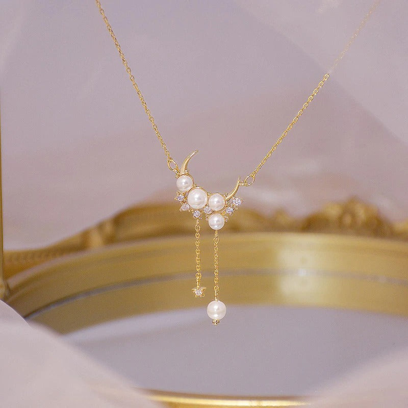 Moon of Pearls Necklace