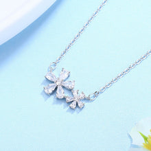 Load image into Gallery viewer, Charming Flower Necklace
