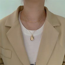 Load image into Gallery viewer, MInimalistic Gold Drop Necklace
