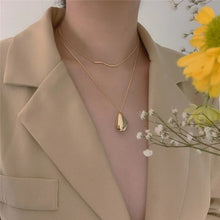 Load image into Gallery viewer, MInimalistic Gold Drop Necklace