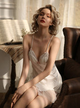 Load image into Gallery viewer, Betty's Dainty Slip