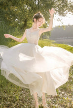 Load image into Gallery viewer, Jenna's Casual Fantasy Bridal Dress