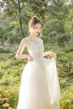 Load image into Gallery viewer, Jenna's Casual Fantasy Bridal Dress