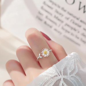 Silver Daisy Ring