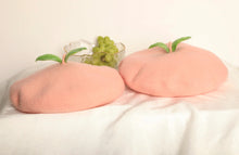 Load image into Gallery viewer, Peach Beret
