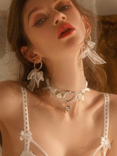 Load image into Gallery viewer, Divine Heart Rose Choker
