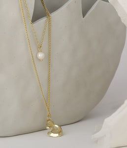 Irregular Gold Plate Pearl Necklace
