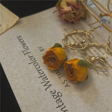 Load image into Gallery viewer, Scent of Spring Flower Earrings
