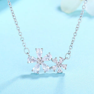 Charming Flower Necklace