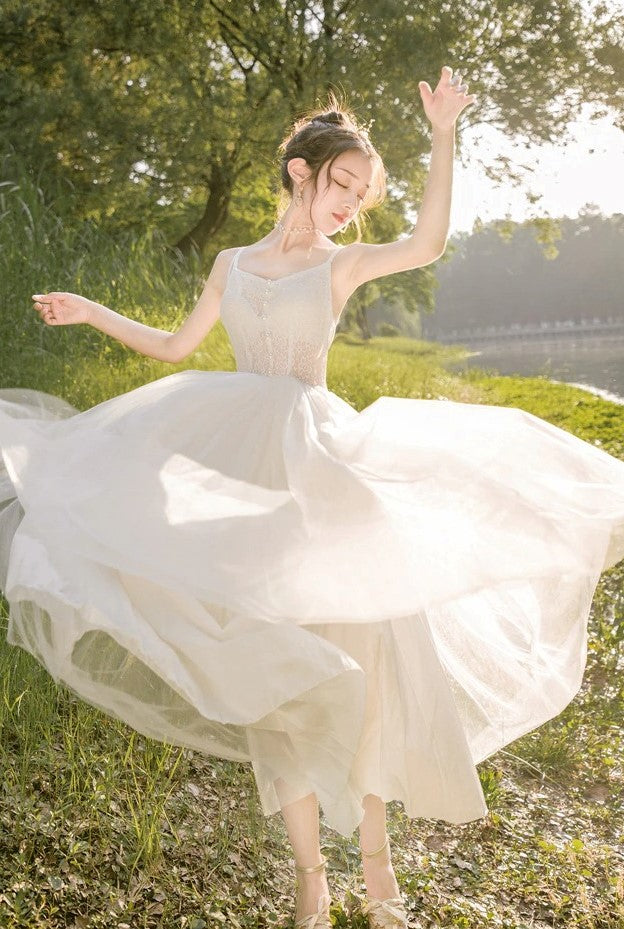 Jenna's Casual Fantasy Bridal Dress UrbanVinta Jenna's Casual Fantasy Bridal Dress UrbanVinta